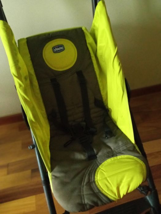 Carrinhos  passeio bebê Tuctuc e Chicco