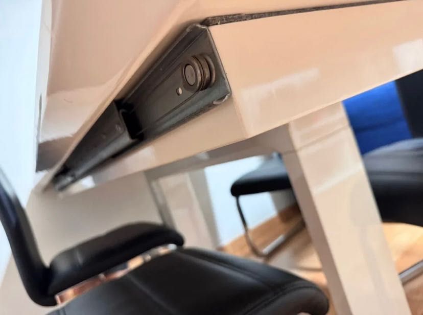 Mesa extensível até 8 lugares