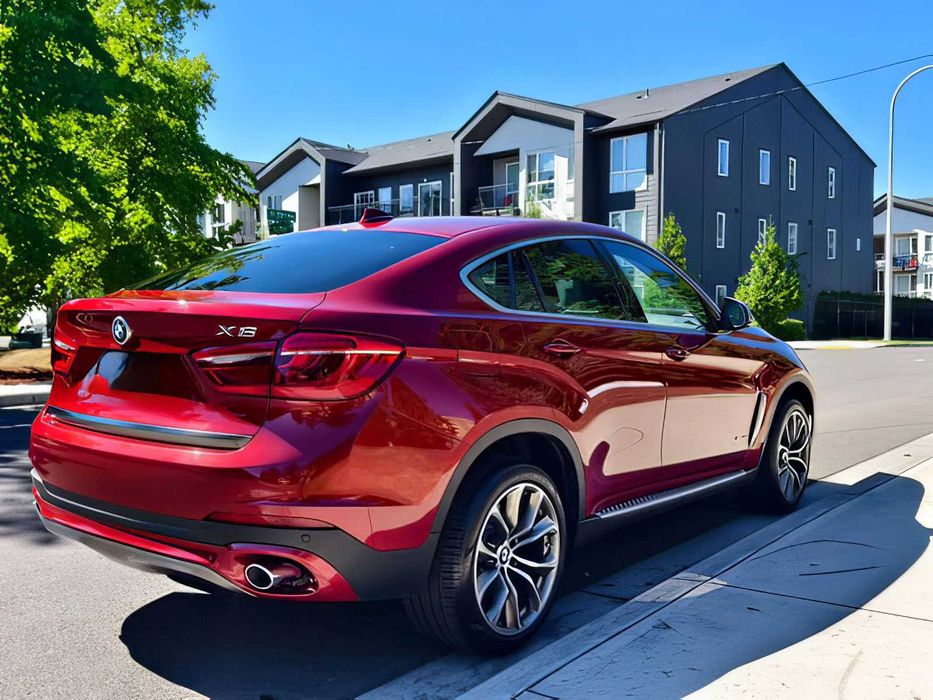 BMW X6      2016
