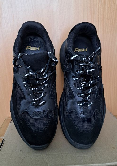 Кросівки жіночі р39 ASH