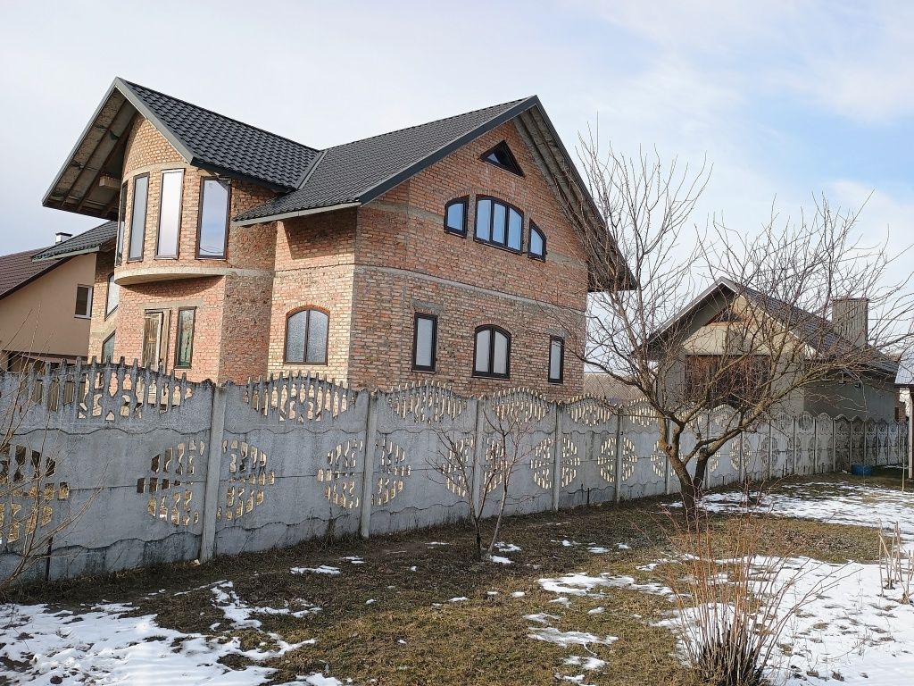 Продам незавершене будівництво
