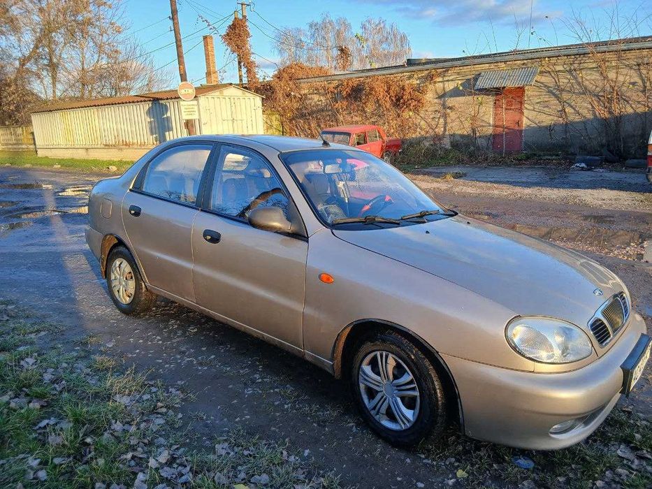 Автомобіль Део-Ланос 1.5 (бензин-газ)