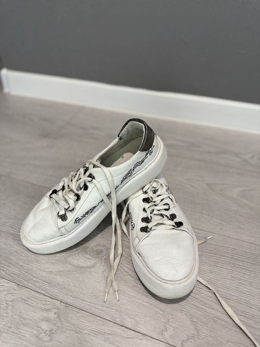 Кеди білі шкіряні