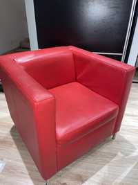 Fotel skórzany czerwony stan bdb