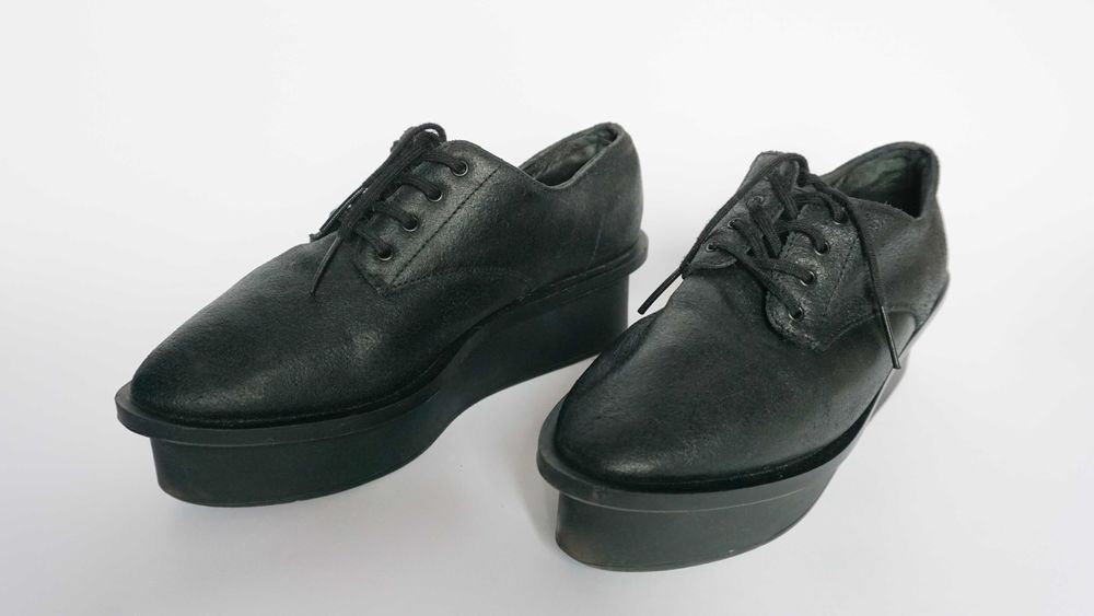 Взуття весняне(осіннє) жіноче CHEAP MONDAY шкіряне 37 р