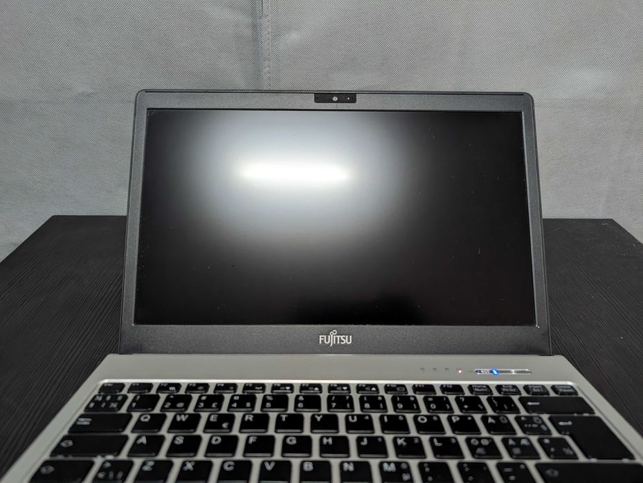 Fujitsu Lifebook S936 - I5-6200U 12GB 128GB