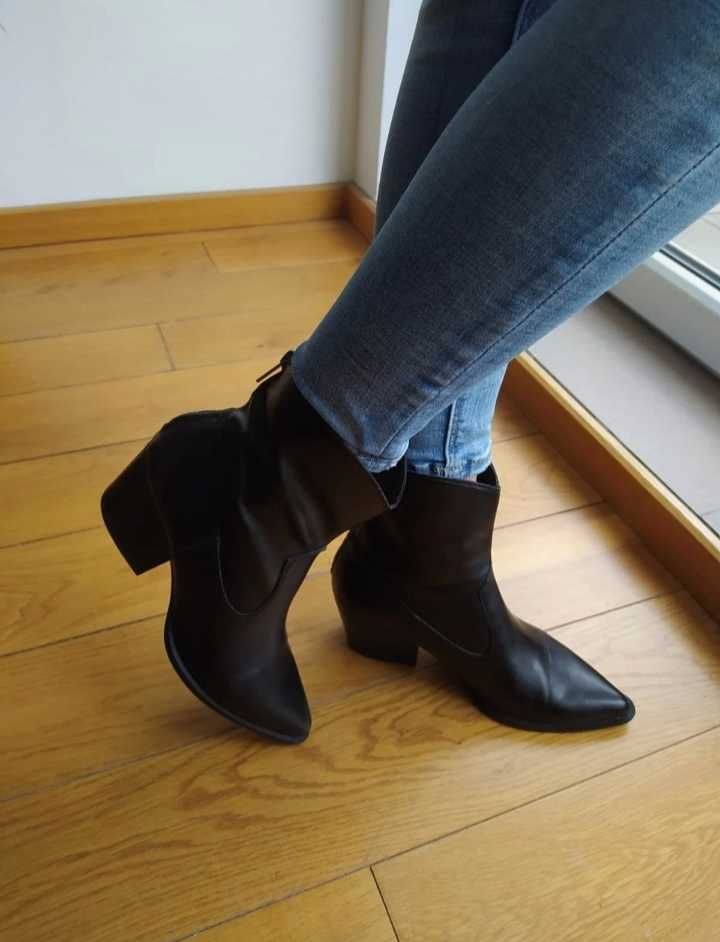 Stradivarius czarne botki damskie kowbojki kozaczki niski obcas 38