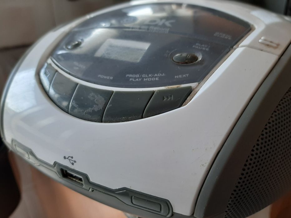 Aparelhos som digital cd / tuner / usb potateis a pilhas/corrente impe