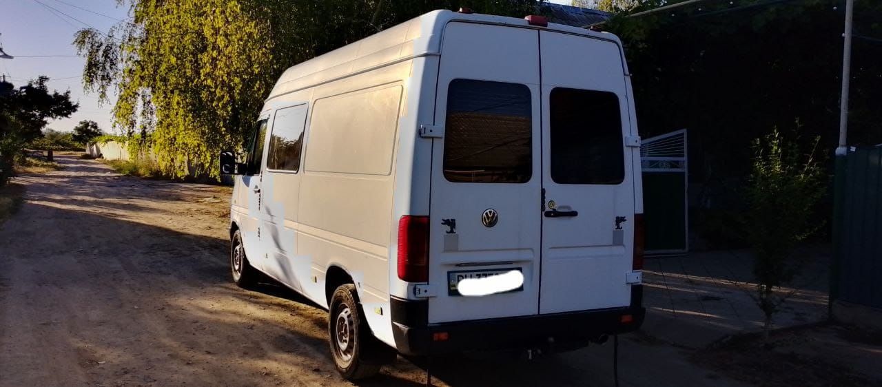 Продам Volkswagen LT 2.5 TDI 2000 года