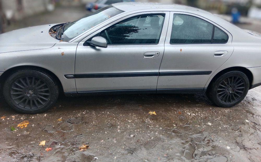 Volvo S60 całe na części