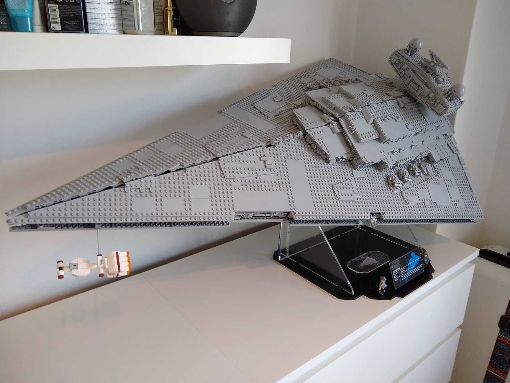 UCS Lego 75252 Star Wars Imperial Star Destroyer Ultimate Collector's