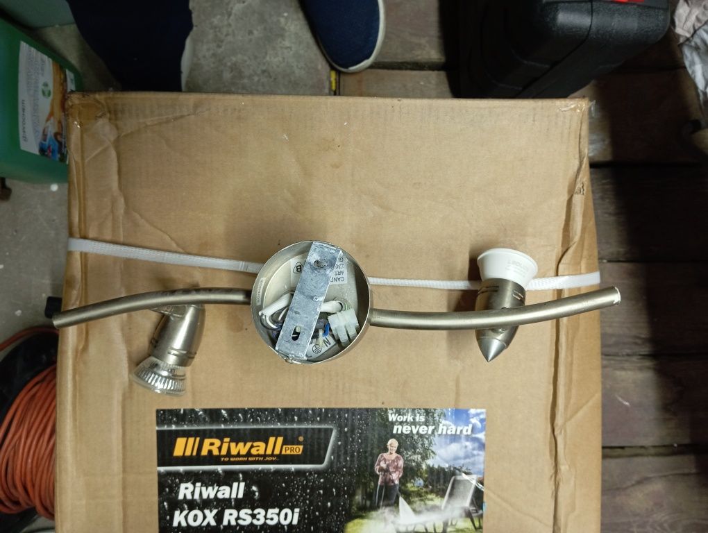 Lampa dwupunktowa