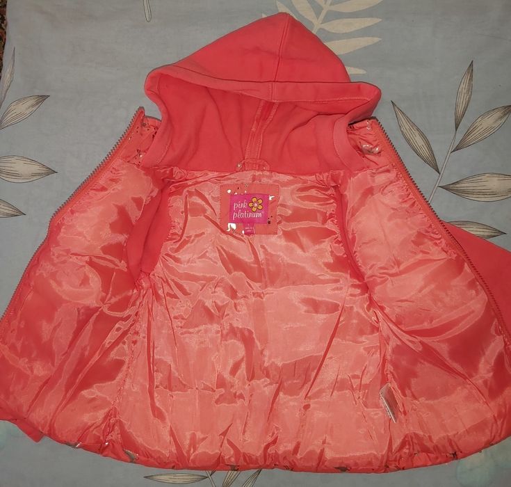 Курточка для дівчинки демісезона нова