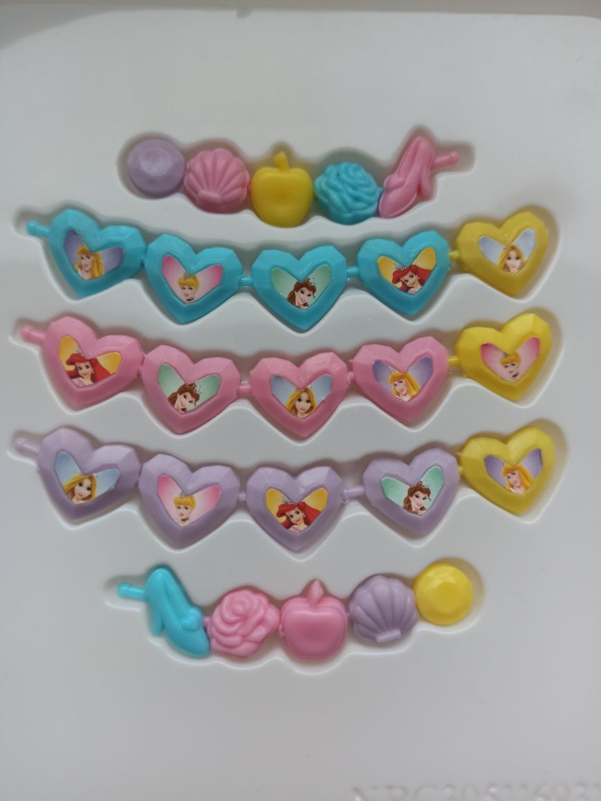Намисто від Disney Princess Pop Beads Jewelry 25 шт.