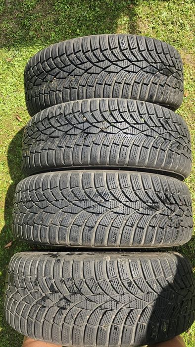 Koła R16 volvo z oponami zimowymi 205/55/16 2022R