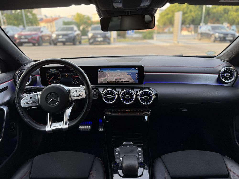 Mercedes Benz CLA 200 d 8G-DCT AMG Line.