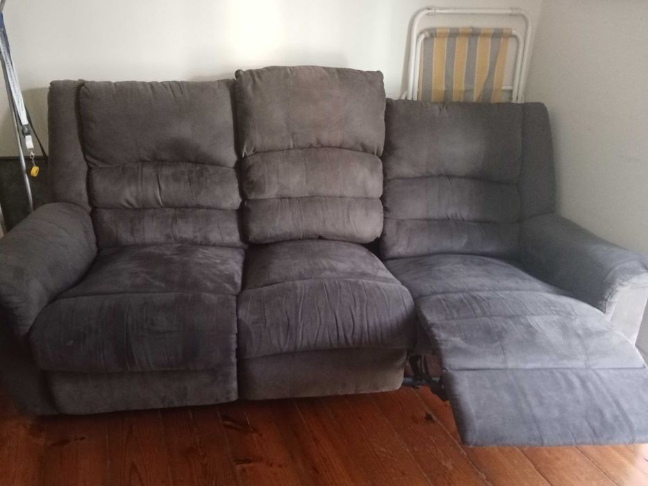 Sofá de cor castanho