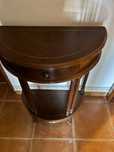 Movel consola estilo ingles, antiga, excelente estado.