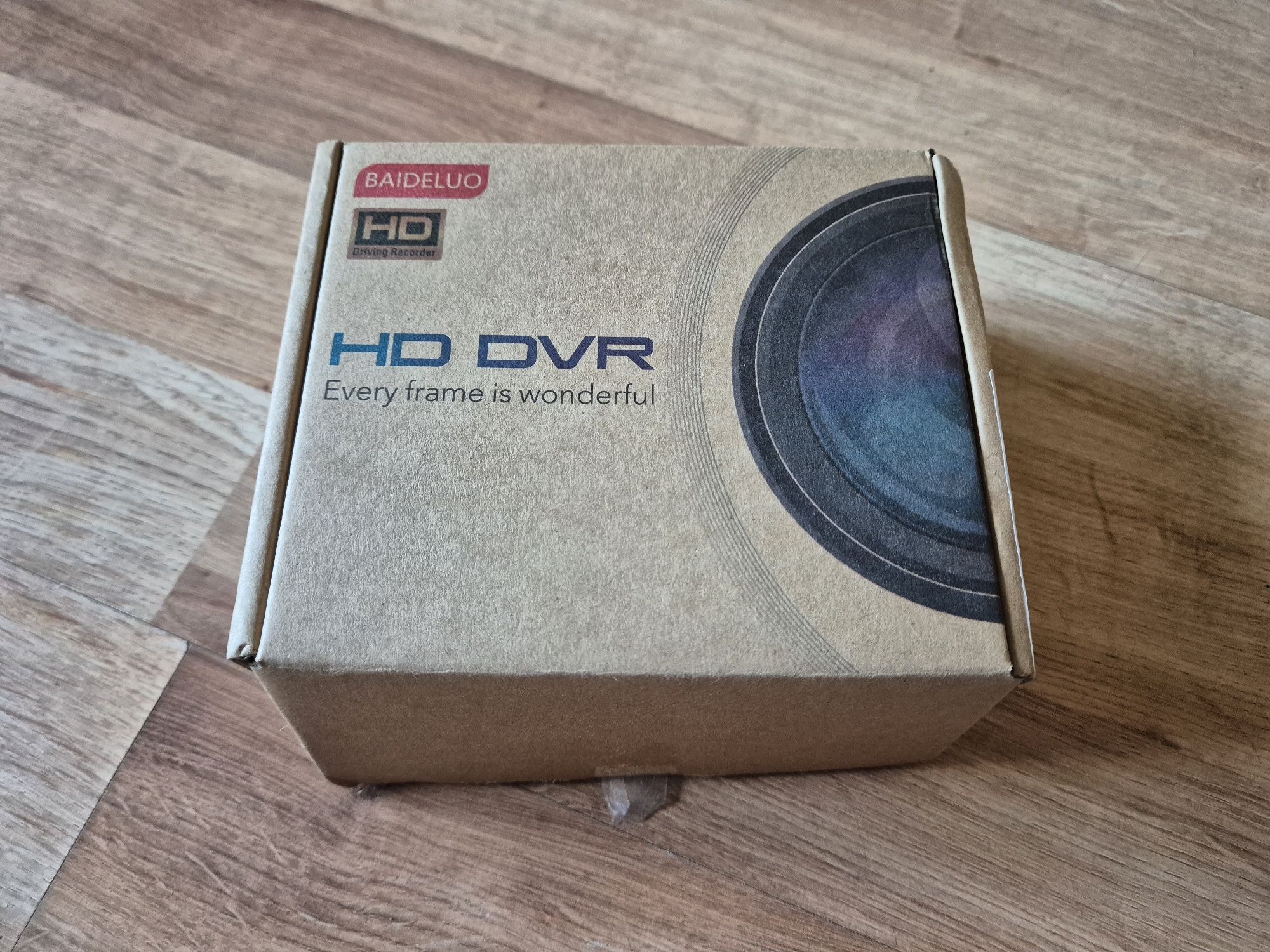 Kamera samochodowa NOWA +   karta pamięci 32gb