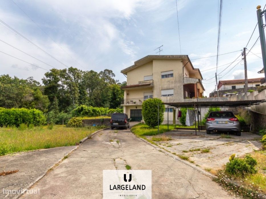 Moradia T5 isolada - Cucujães