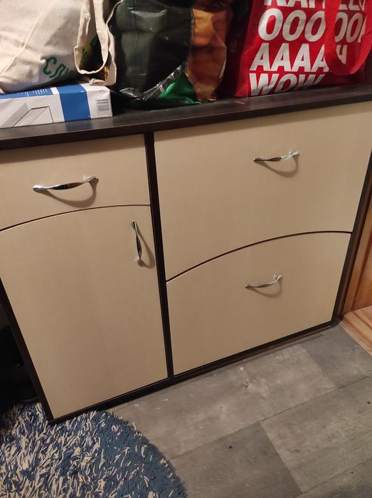 Продам тумбу для взуття