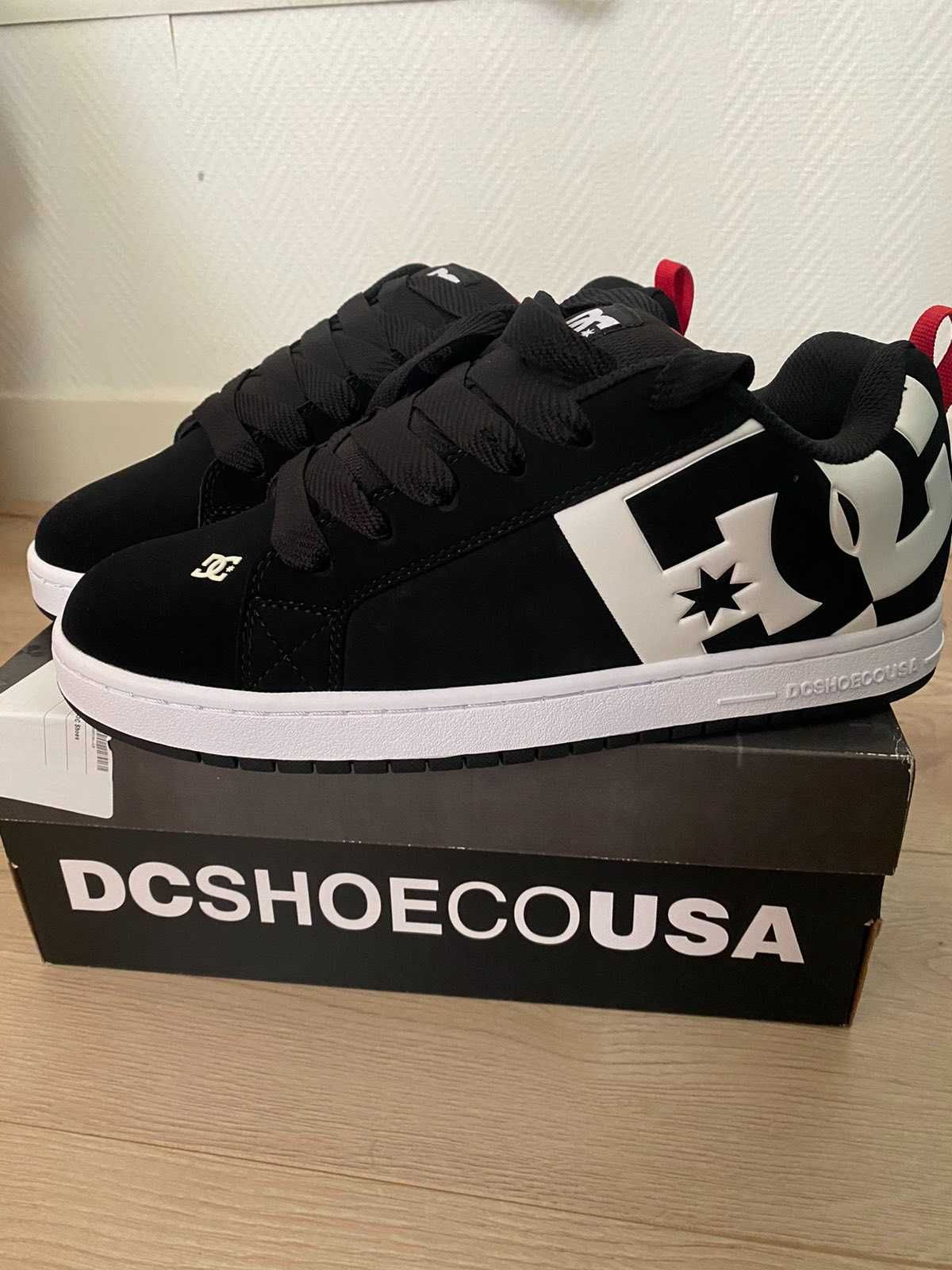 Кросівки Dc Shoes Court Graffik