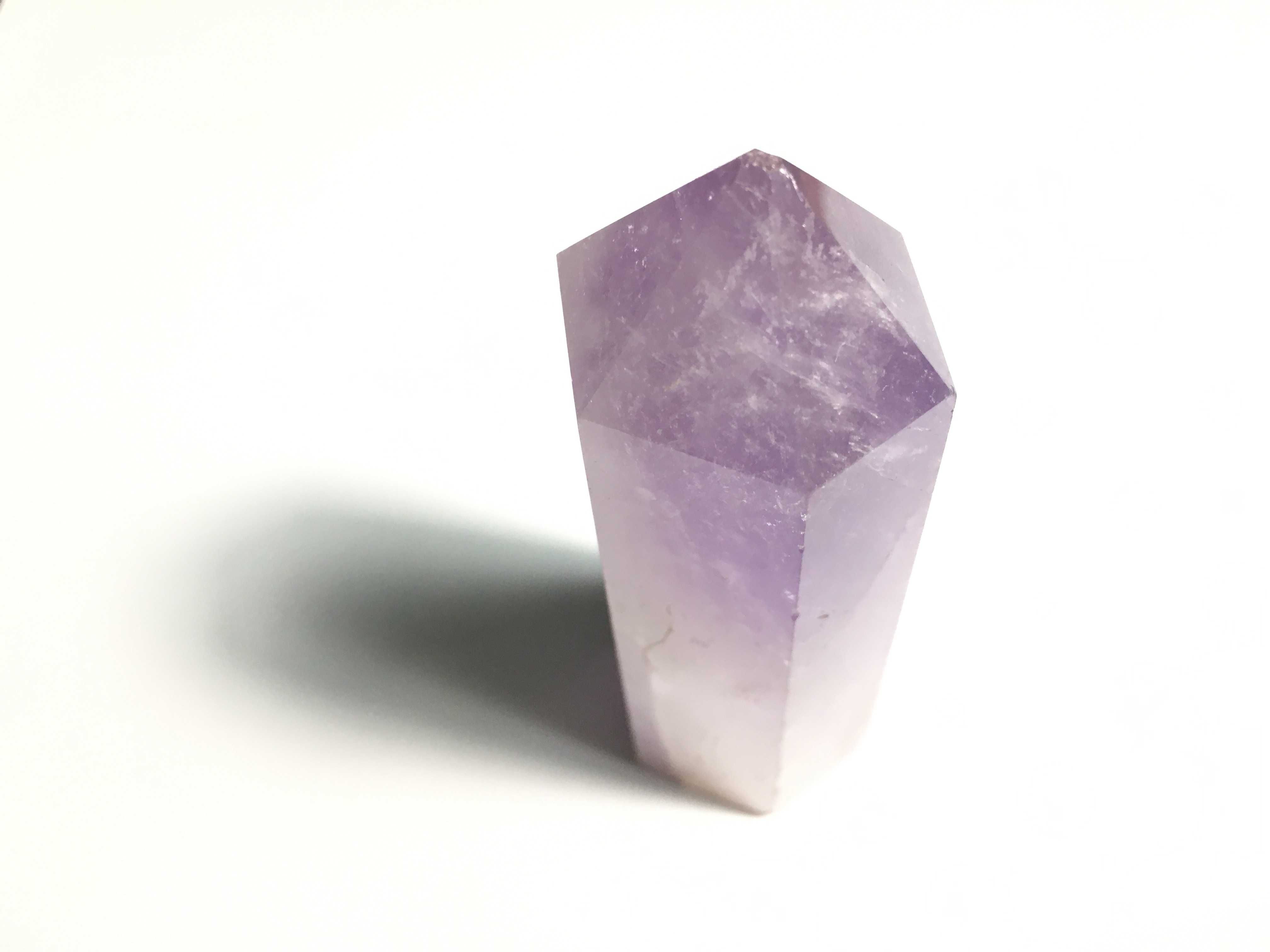 фиолетовый кристалл минерал сувенир подарок