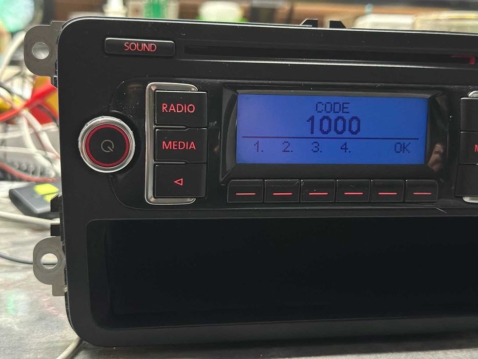 Radio VW Volkswagen RCD210 MP3 Passat b6 Golf 5 Caddy Polo Tiguan