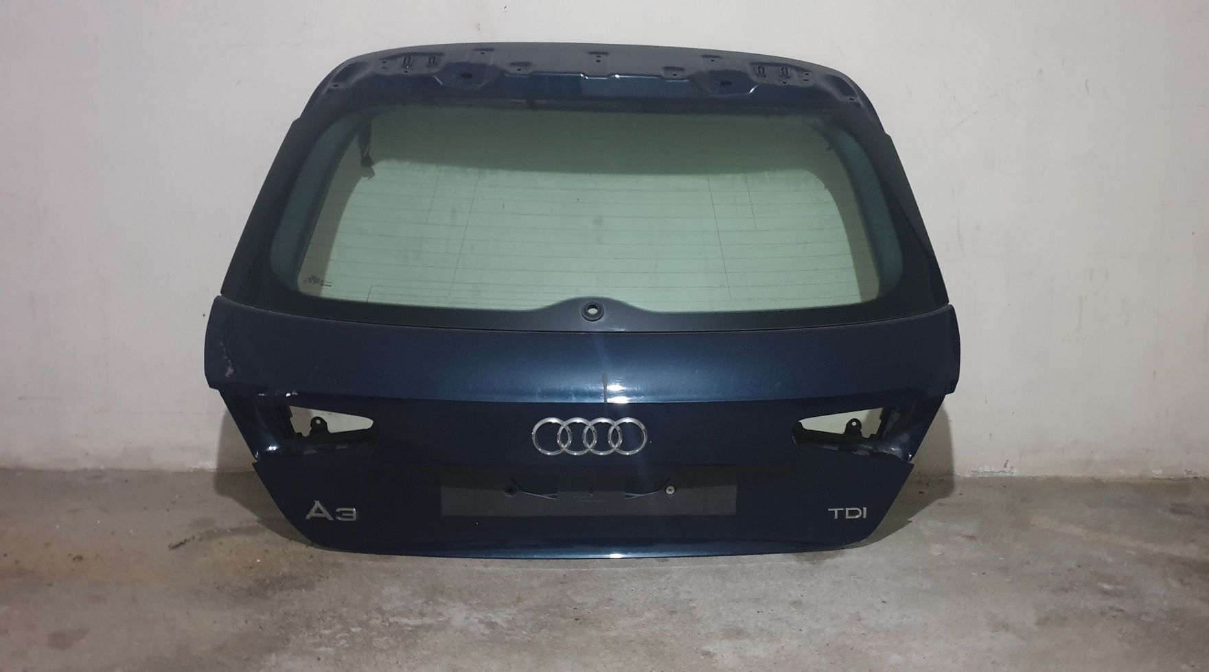 Porta mala audi a3 8v Hatchback sline 2012/2016 3 portas