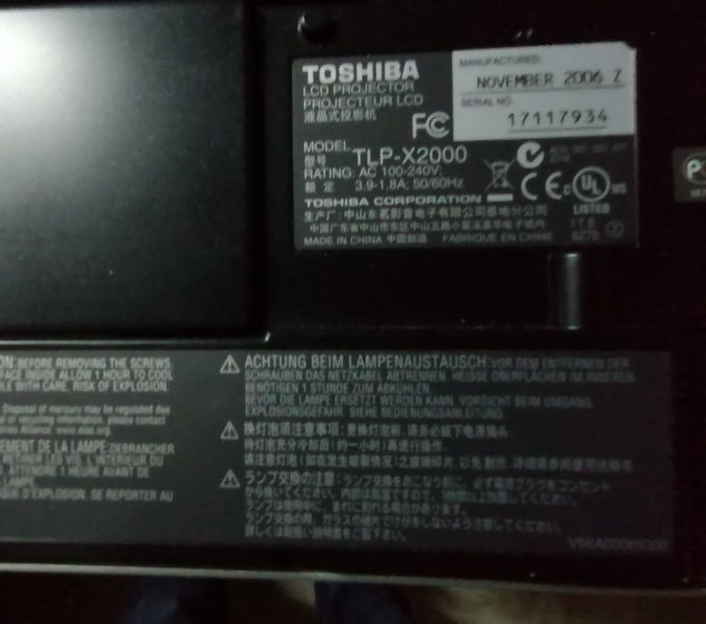 Projetor Toshiba TLP X-2000