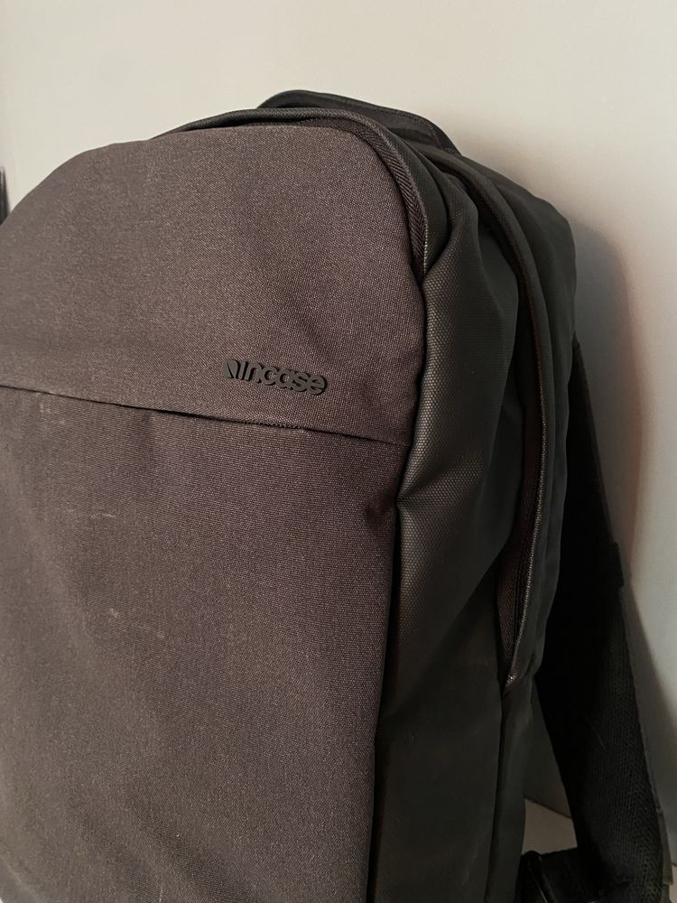 Рюкзак Incase City Compact Backpack Black