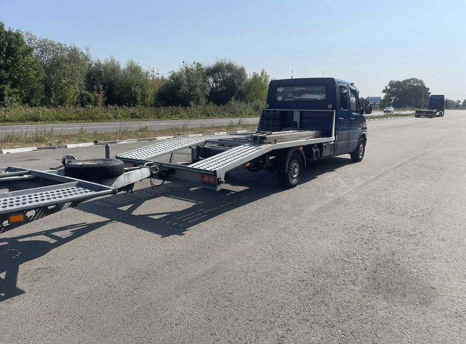 Продам  евакуатор Volkswagen LT 2.8 дизель в комплекті з лафетою