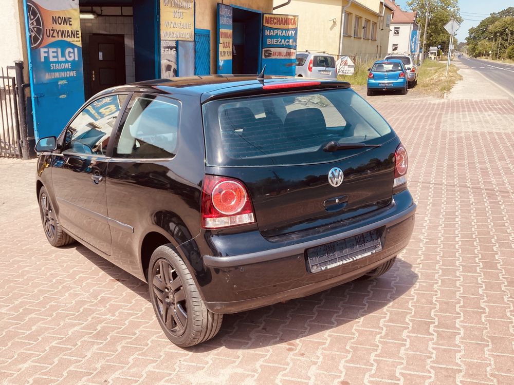 sprzedam vw polo rok 2006 1,4 klima alusy zadbany