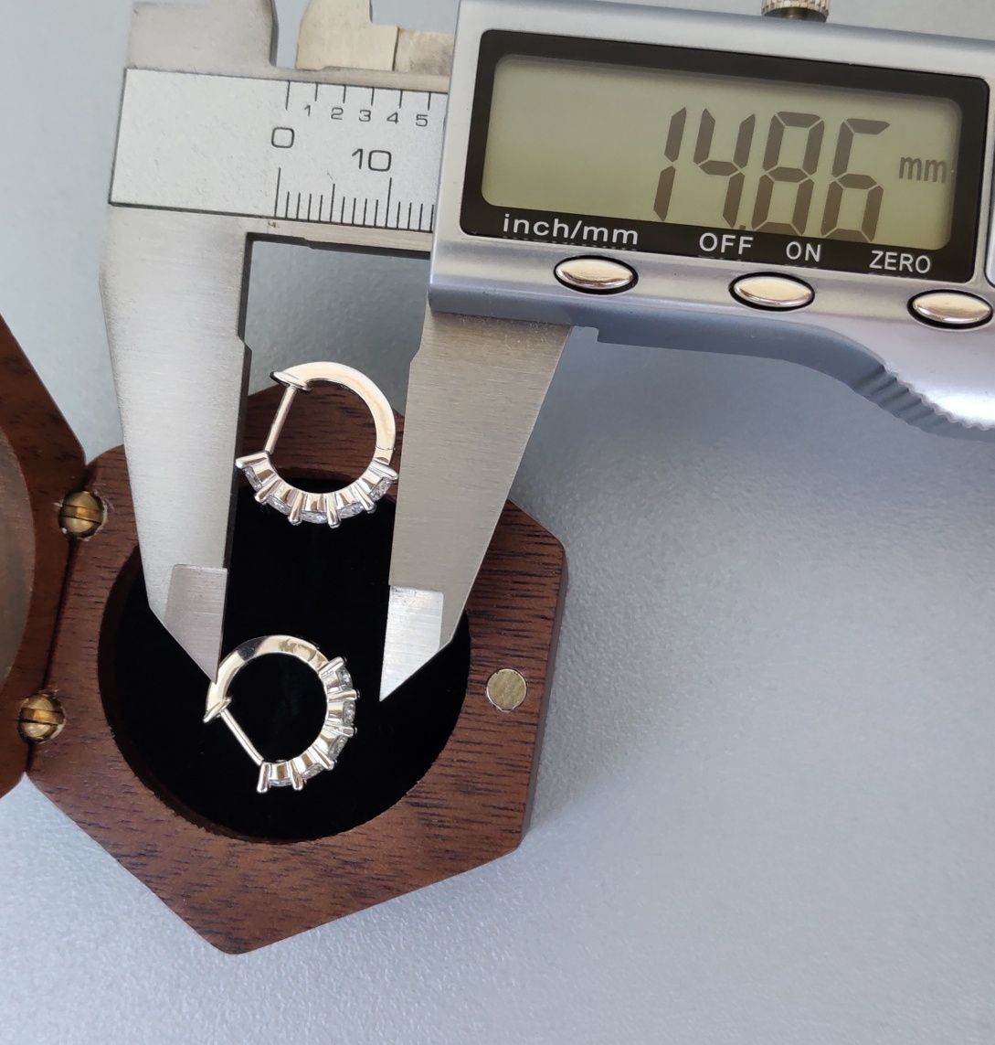 Сережки конго муасаніт 10 каменів 0.1ct 3 мм муассанит