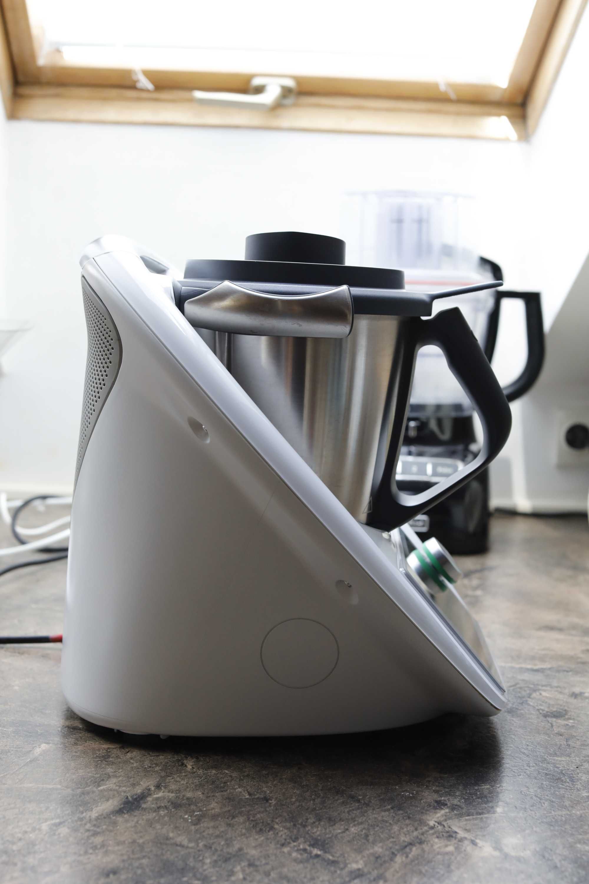 THERMOMIX Worwerk model TM6, kolor biały, stan bardzo dobry