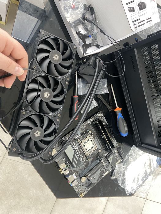 Игровой компьютер AM5 Nvidia 3080TI 32gb Razyn 7700 Водянка