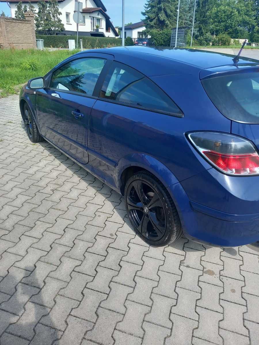Opel astra,corsa