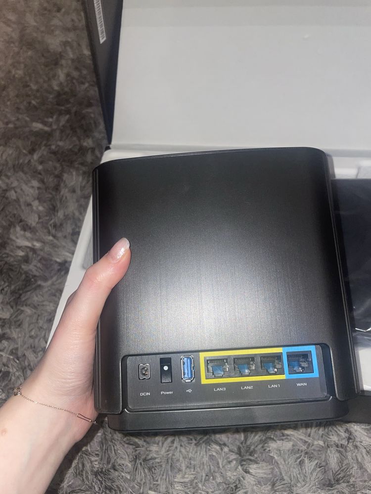 ASUS ZenWiFi AC3000 Whole-Home Mesh Wi-Fi System