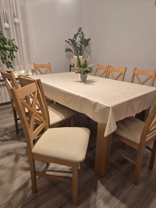 Stół rozkładany i krzesła zestaw do jadalni