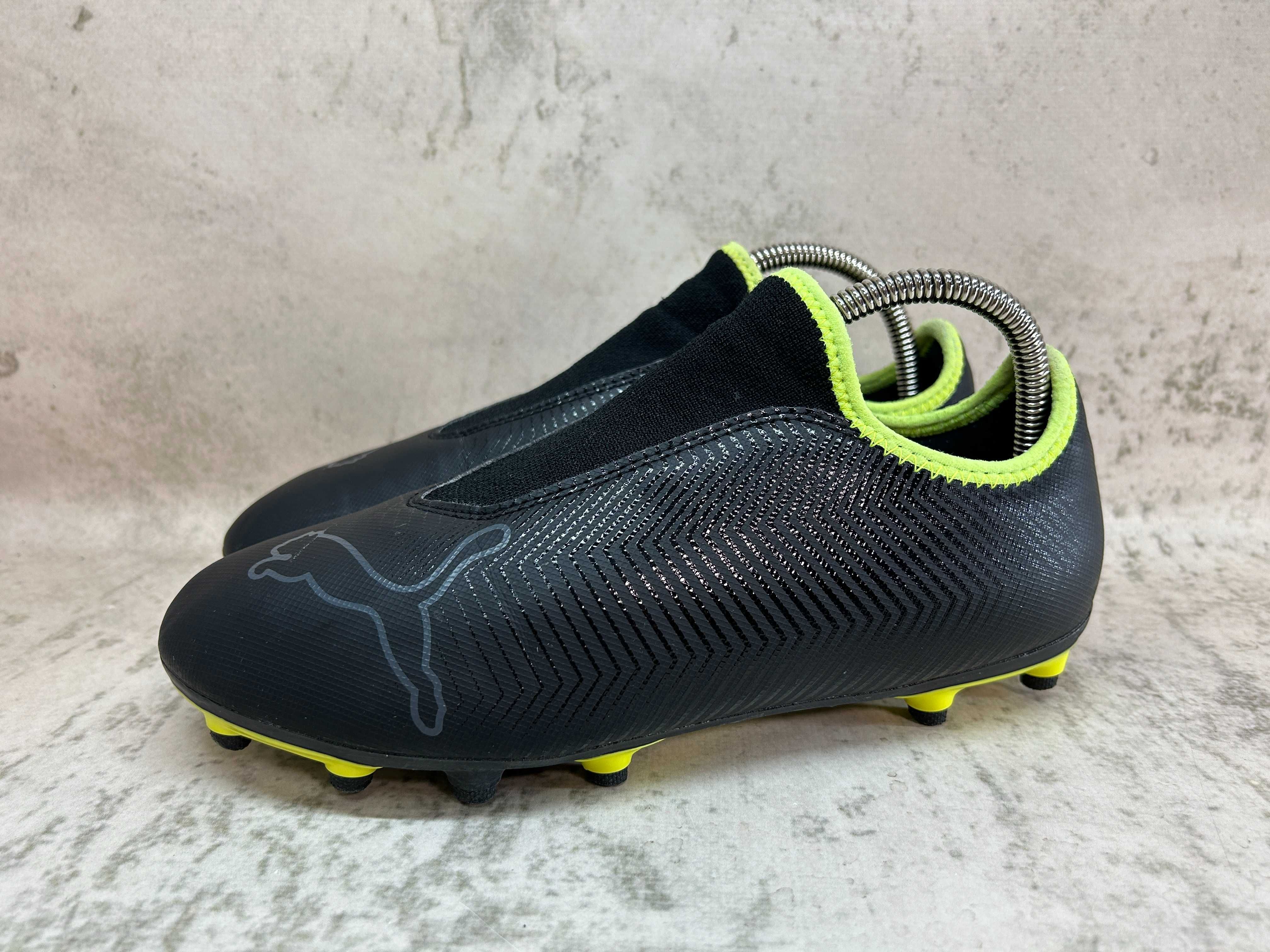 Бутси 40 р. Puma Finesse FG Laceless