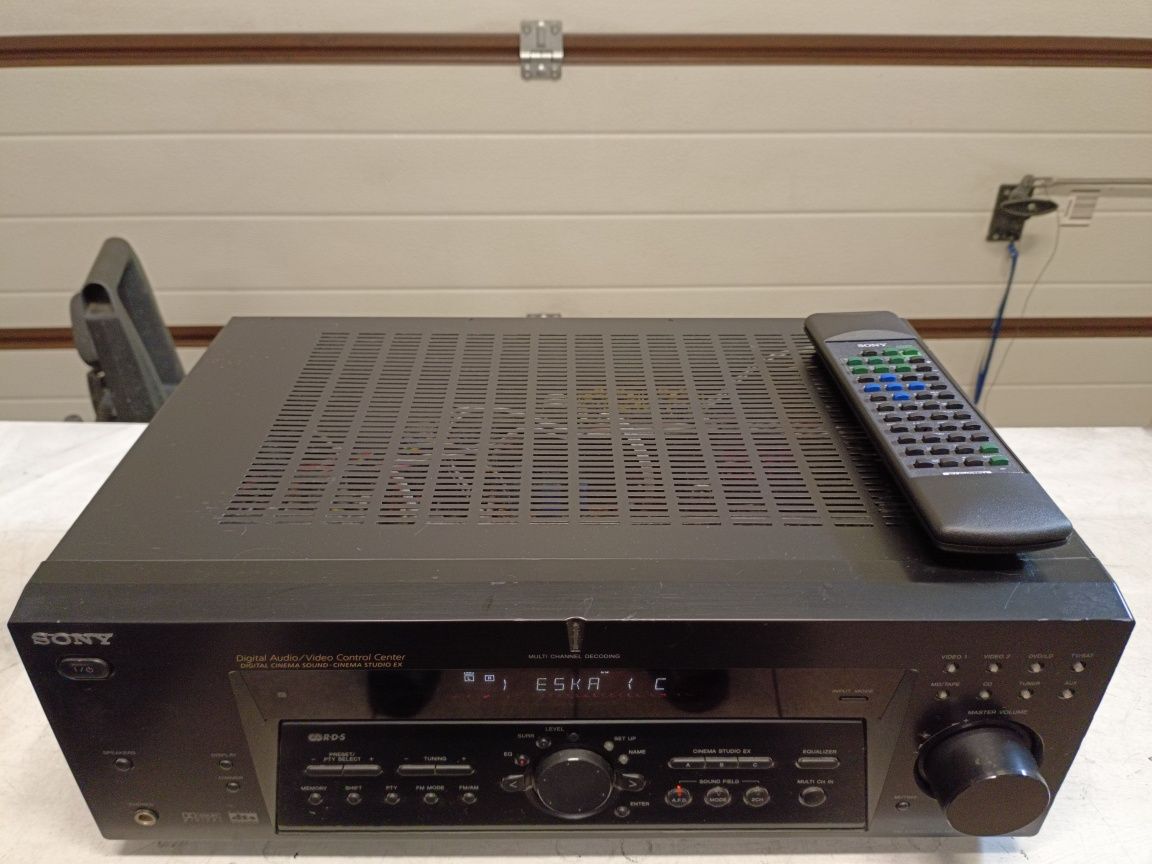 Amplituner SONY STR-DE675, pilot