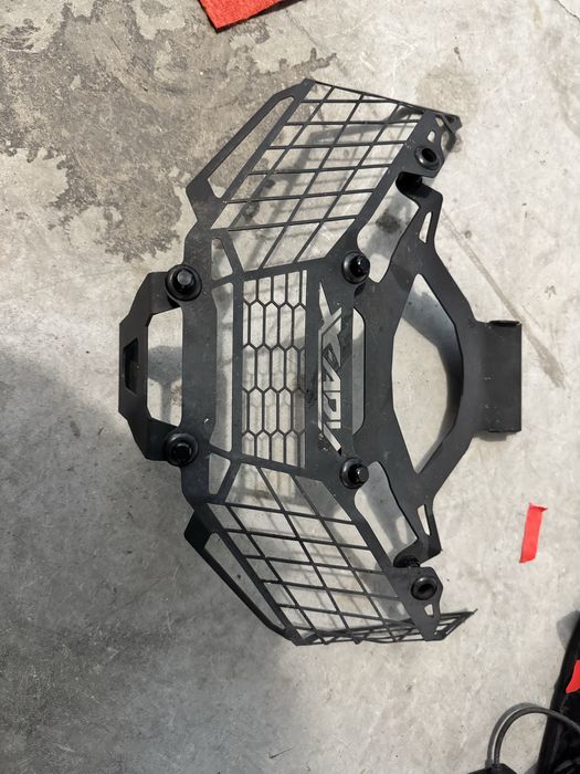 Protecção frontal para x-adv