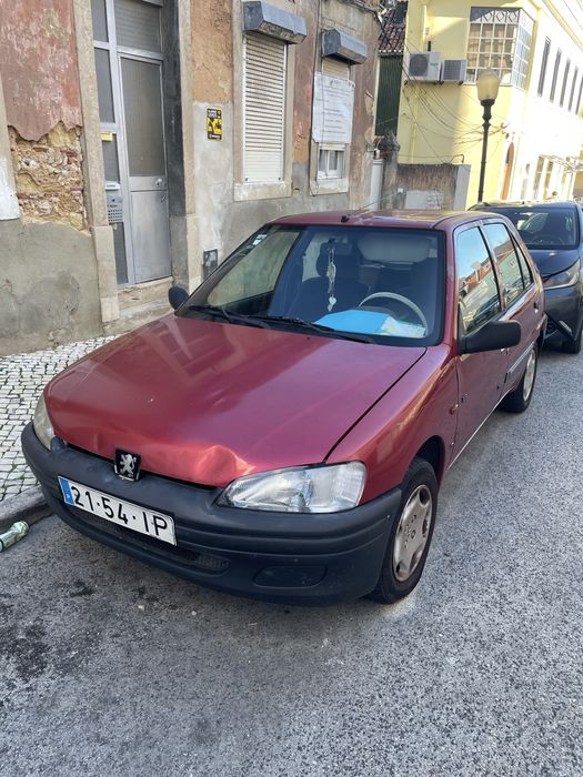 Peugeot 106 1.1 (06/1997) – Económico – Precisa de alguns arranjos