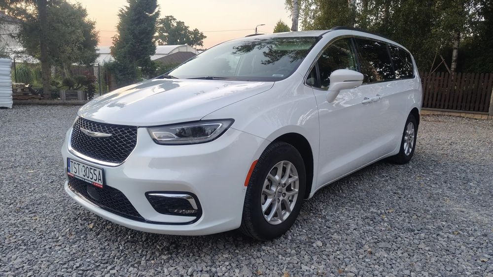 Chrysler Pacifica LPG Stag, 8 osobowa, Monitory, Kamery 360, Odkurzacz