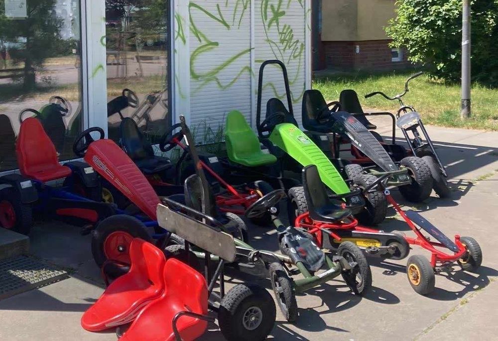 Gokart gokarty przyczepka Berg trójkołowiec