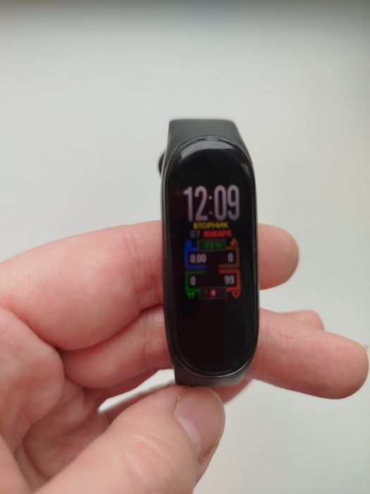Продам фітнес годинник