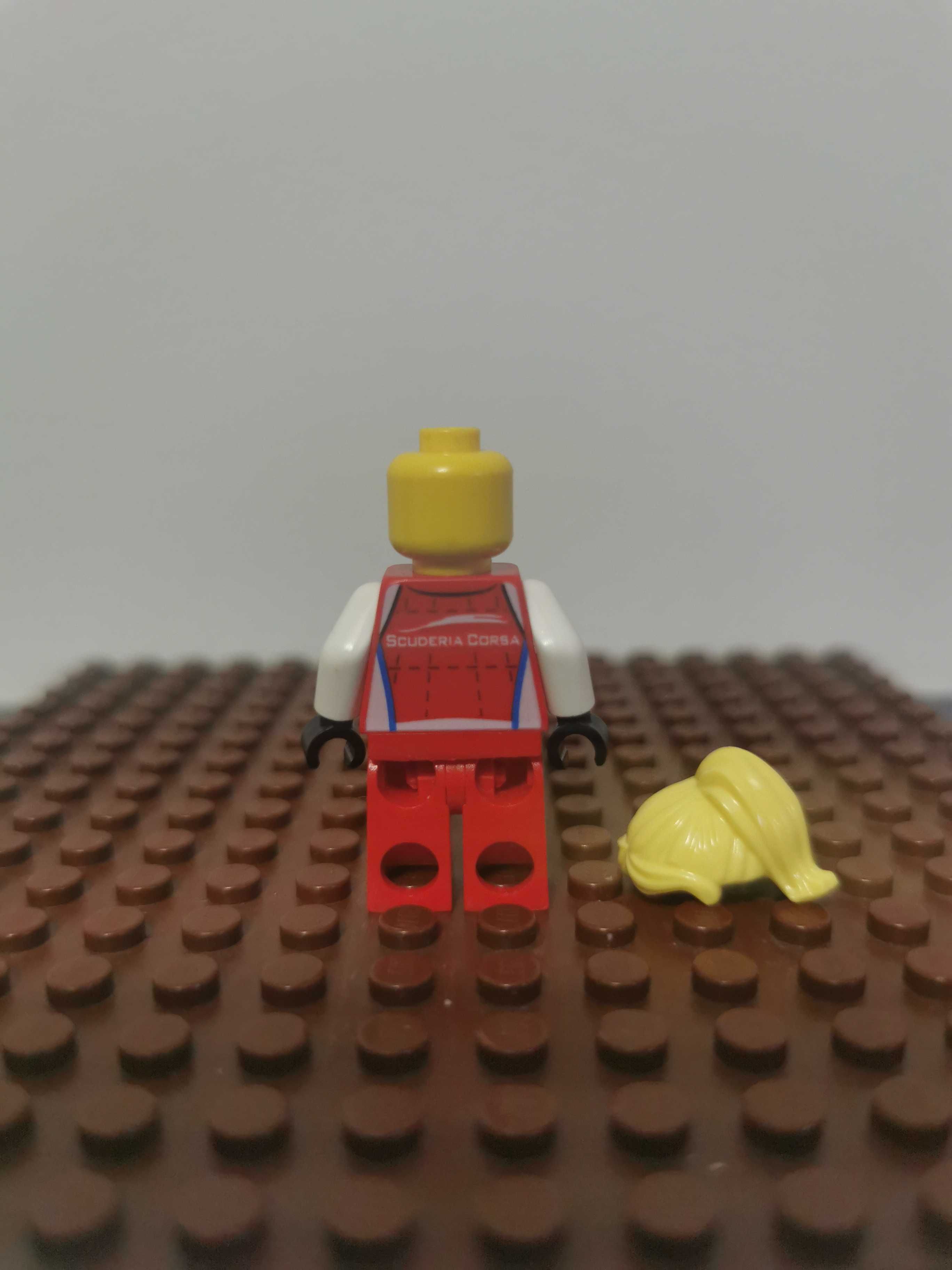 Kierowca Ferrari 488 GT3 figurka LEGO sc056