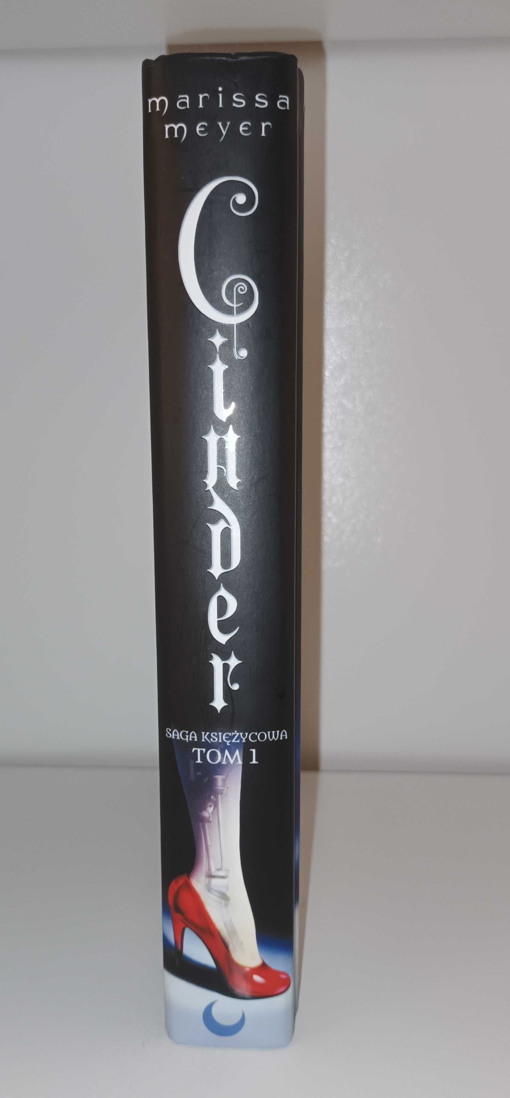 Cinder - Marissa Meyer, Saga księżycowa