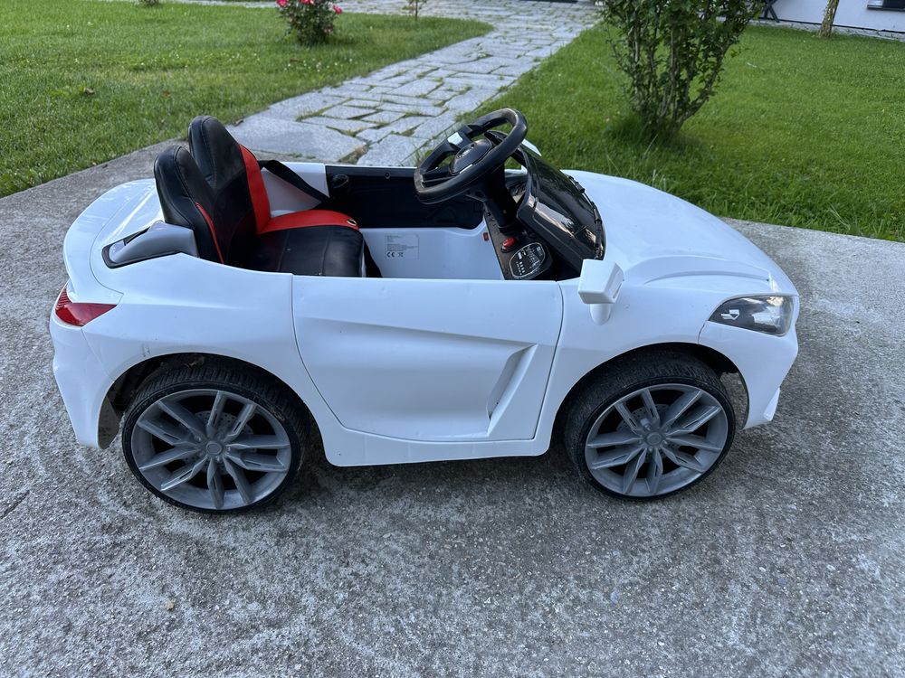 Auto na akumulator Carbio GT Z4