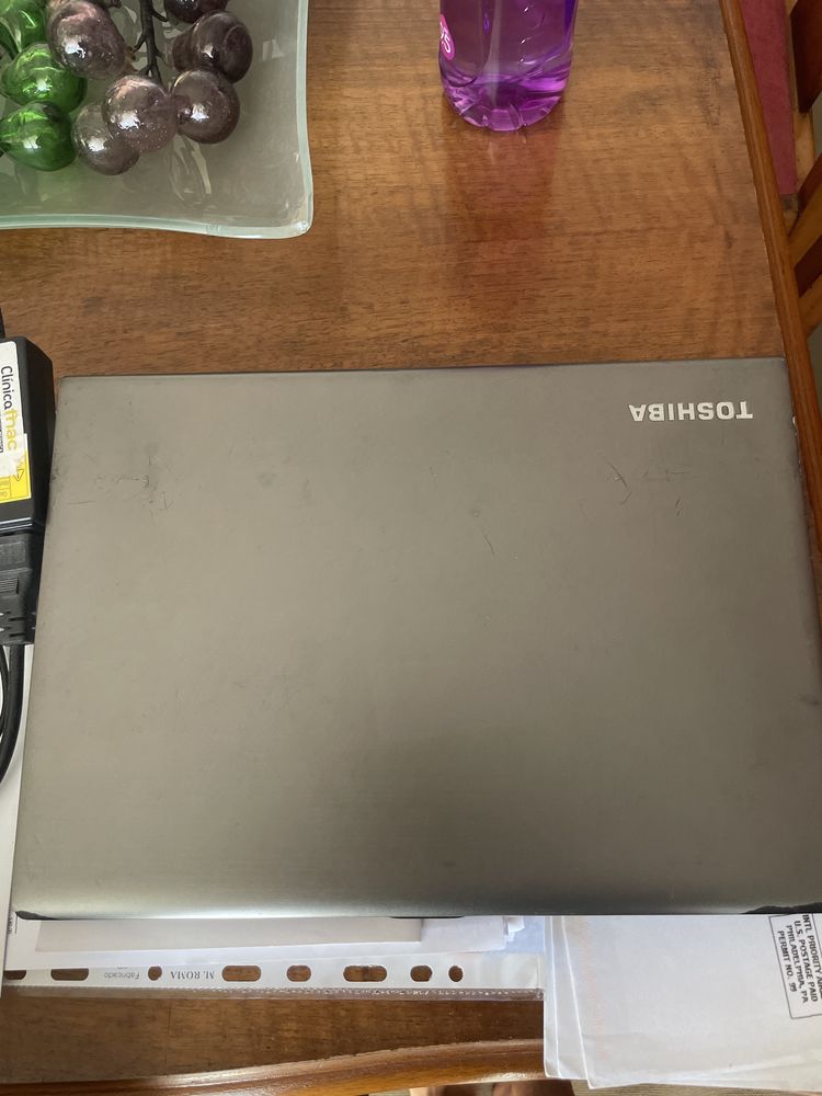 Laptop toshiba + teclado
